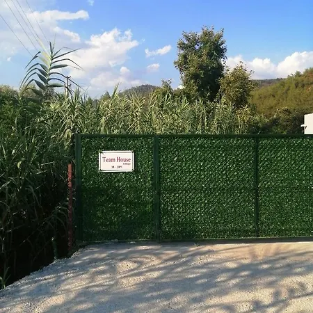 Teamhouse Vila *